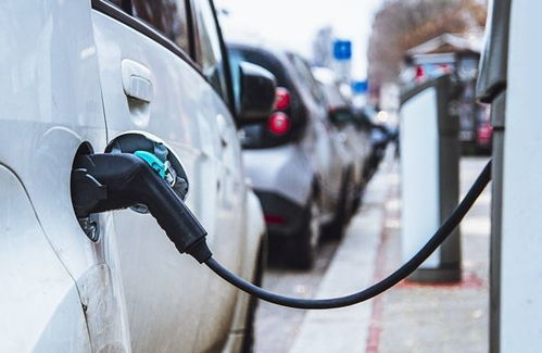 电动汽车充电至多少