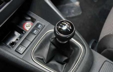 怎么看汽车多少转