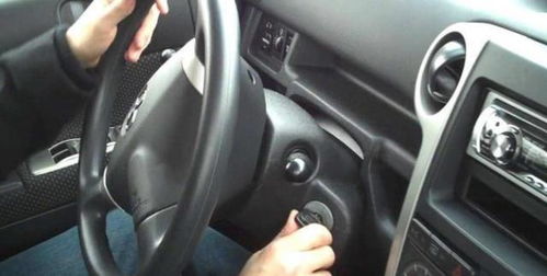 启动汽车时怠速多少