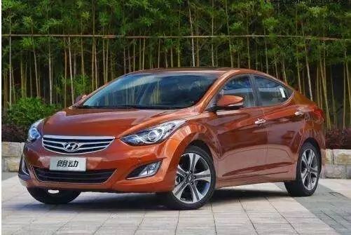 红色现代汽车喷漆多少钱 红色现代汽车喷漆多少钱