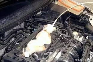 发动汽车怠速多少正常