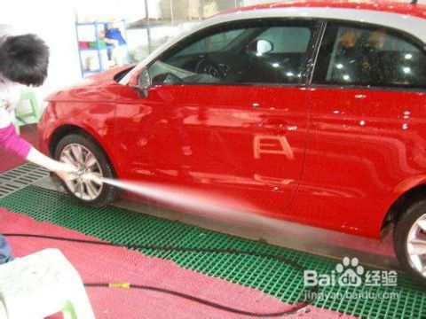 汽车美容镀膜多少钱