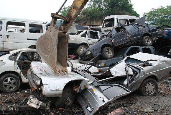 小汽车多少公里需要报废