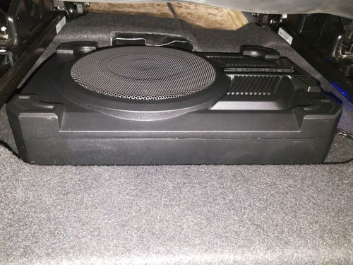 汽车安装多少组音响好