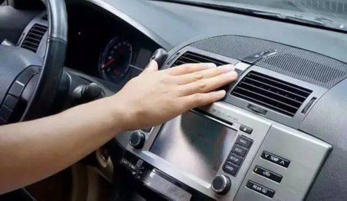 汽车空调雪种加多少