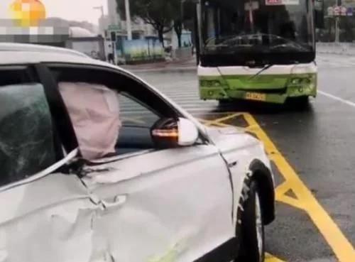 汽车喷漆多少天可以打磨