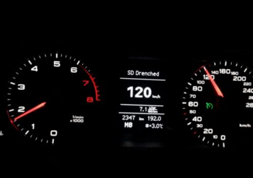 汽车转速多少最省油