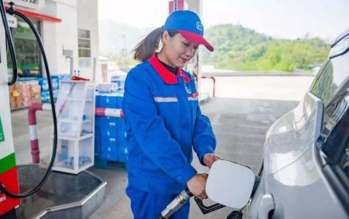 汽车油箱多少要加油费