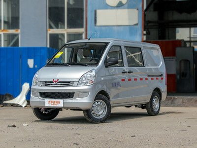 五菱荣光汽车电压是多少