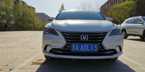 小汽车多少公里换车好呢