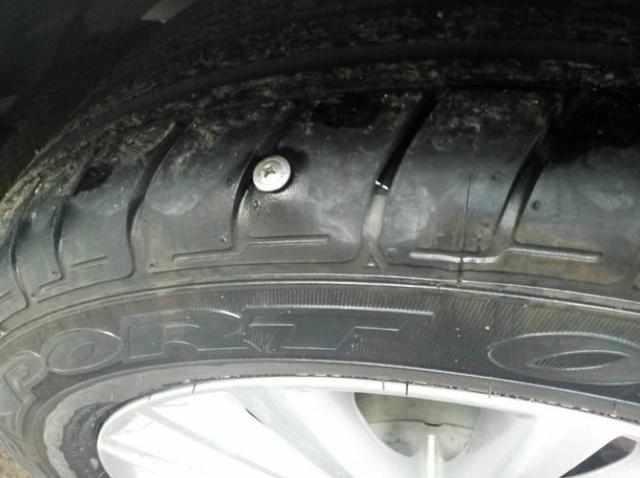 汽车轮胎扎了钉子补胎多少钱 汽车轮胎扎了钉子补胎多少钱