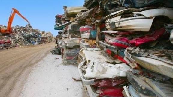 汽车能开多少才算报废