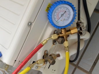 汽车加氟一般多少钱 汽车加氟一般多少钱