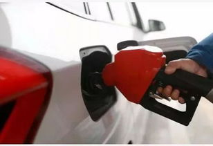 汽车加一箱油多少钱