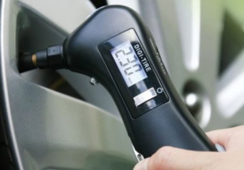 汽车换胎压多少合适呀