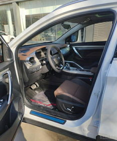 吉利汽车首保多少公里