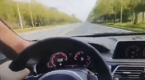 汽车过红灯的时速是多少