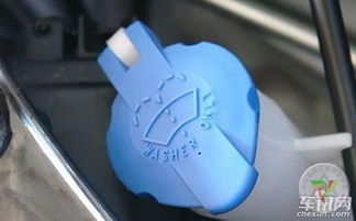 汽车玻璃水一次加多少 汽车玻璃水一次加多少