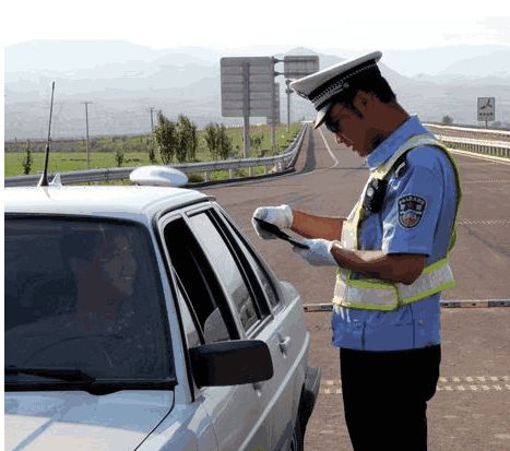 汽车中间限速多少正常