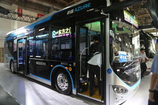 公共汽车多少米长宽