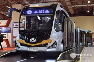 公共汽车多少米长宽