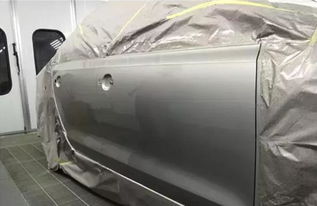 汽车喷漆一个面多少