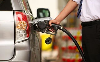 汽车一天加油多少 汽车一天加油多少