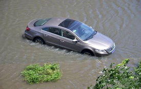 汽车开多少水深最安全