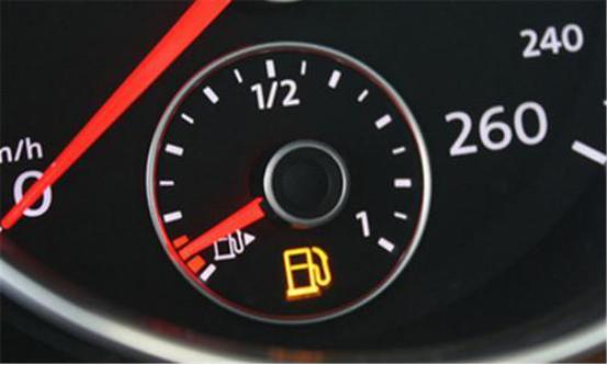 汽车加多少机油才能报警