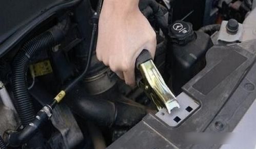 凯美瑞汽车电瓶电压多少