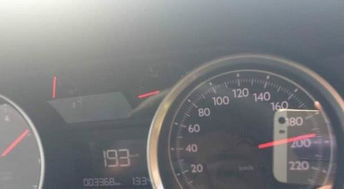 汽车踩刹车转速多少正常 汽车踩刹车转速多少正常