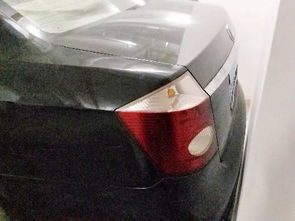 汽车后墙离车库多少米