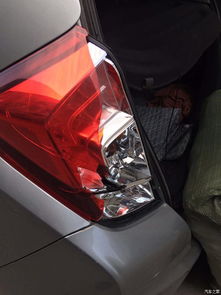 汽车后灯多少钱