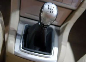 汽车多少公里换挡最省油