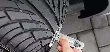 汽车雨天胎压是多少