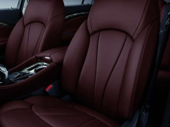 汽车皮桌椅定制多少钱