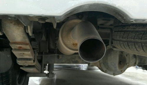 汽车排气管等距是多少