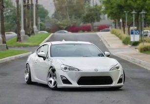 汽车低趴改装多少钱