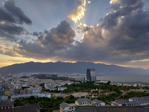 大理到拉萨汽车多少公里 大理到拉萨汽车多少公里