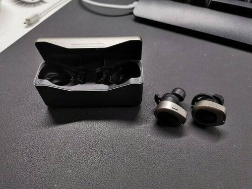 汽车噪音多少可以带耳塞