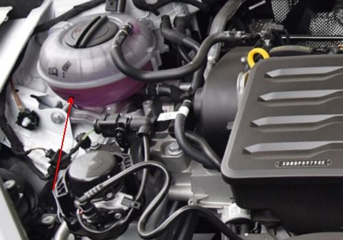 汽车发动时水壶水位多少