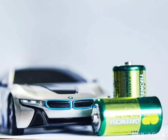 新能源汽车月租多少钱