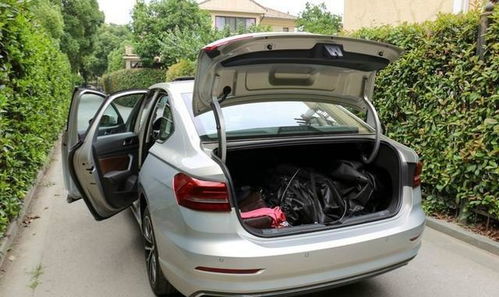 汽车顶配多少落地