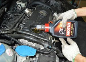 汽车的机油多少公里更换