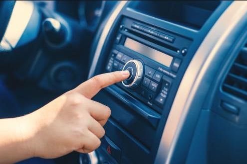 汽车空调高低压多少