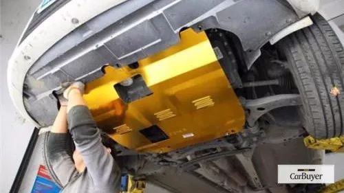 汽车碰撞发动机下沉多少 汽车碰撞发动机下沉多少