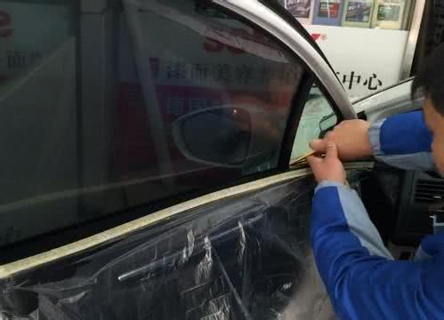 汽车玻璃隔热差多少