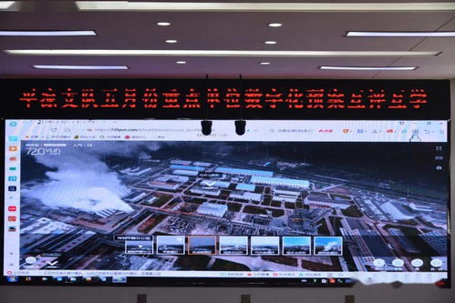 废墟传出敲击 中国救援队大喊安静