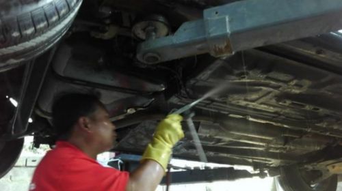 汽车底盘清洗多少钱