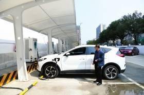 电动汽车快速充电桩多少钱